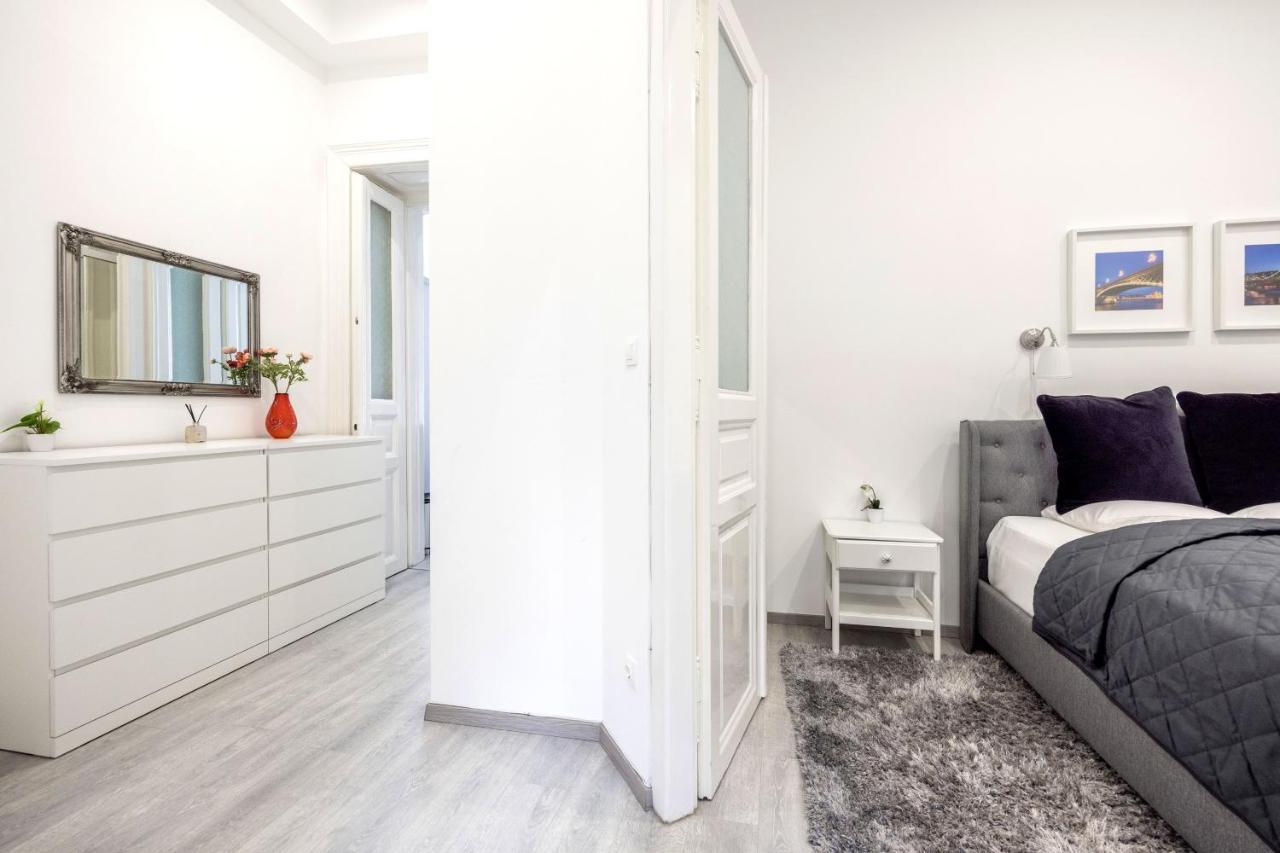 Mystic Dreamy Apartment Будапеща Екстериор снимка