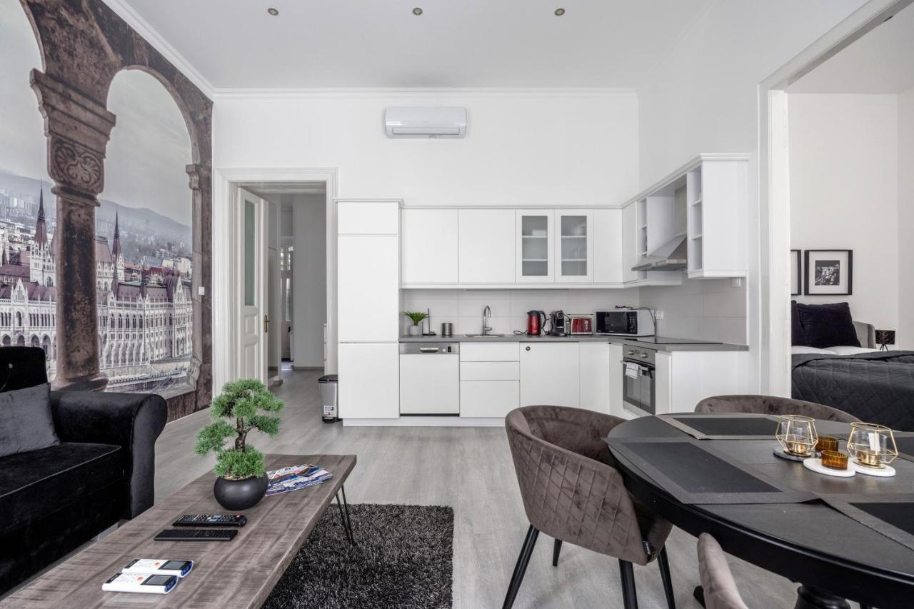 Mystic Dreamy Apartment Будапеща Екстериор снимка